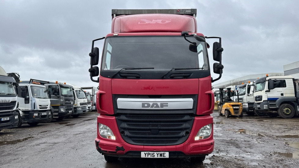 Camión lona DAF CF 400 EURO 6: foto 13