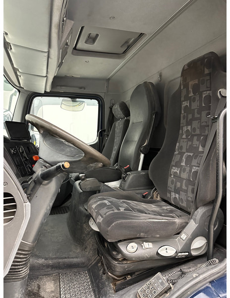 Camión caja cerrada Mercedes-Benz Atego 1218: foto 8