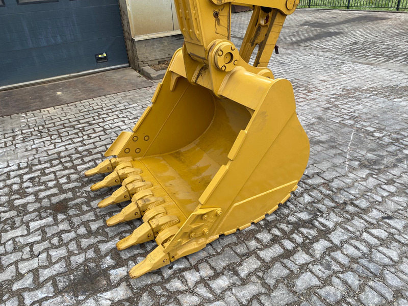 Excavadora de cadenas Caterpillar 323D3: foto 8