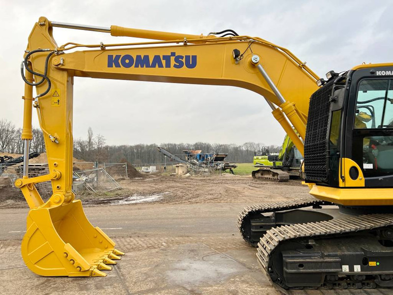 Excavadora de cadenas Komatsu PC210LC-10M0 New / Unused / Hammer Lines: foto 10