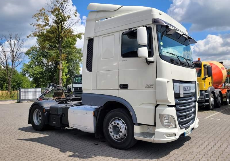 Cabeza tractora DAF XF510 SPACE CAB / SPROWADZONY / MANUAL / RETARDER: foto 9