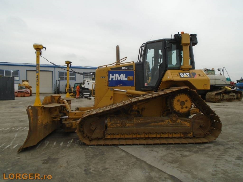 Bulldozer CAT D6N LGP: foto 6