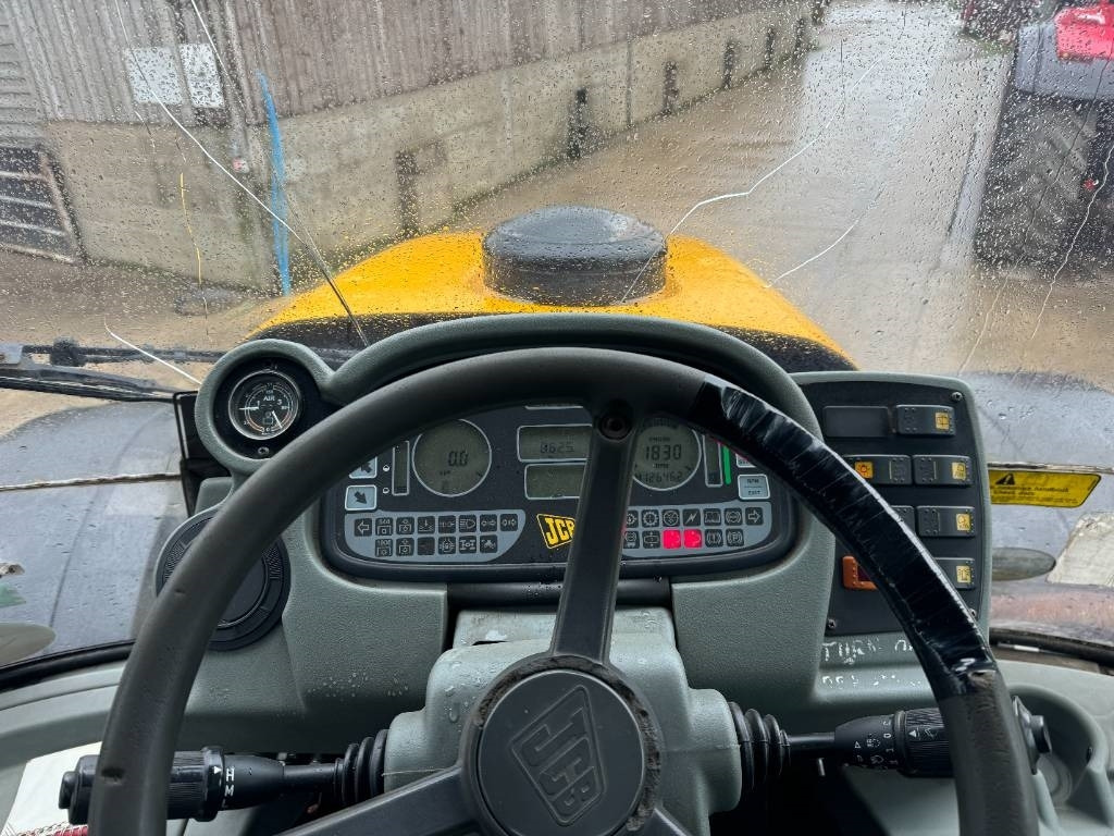 Tractor JCB 3185 Fastrac Smoothshift: foto 8