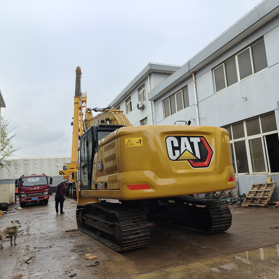 Excavadora de cadenas CATERPILLAR 320GC: foto 6