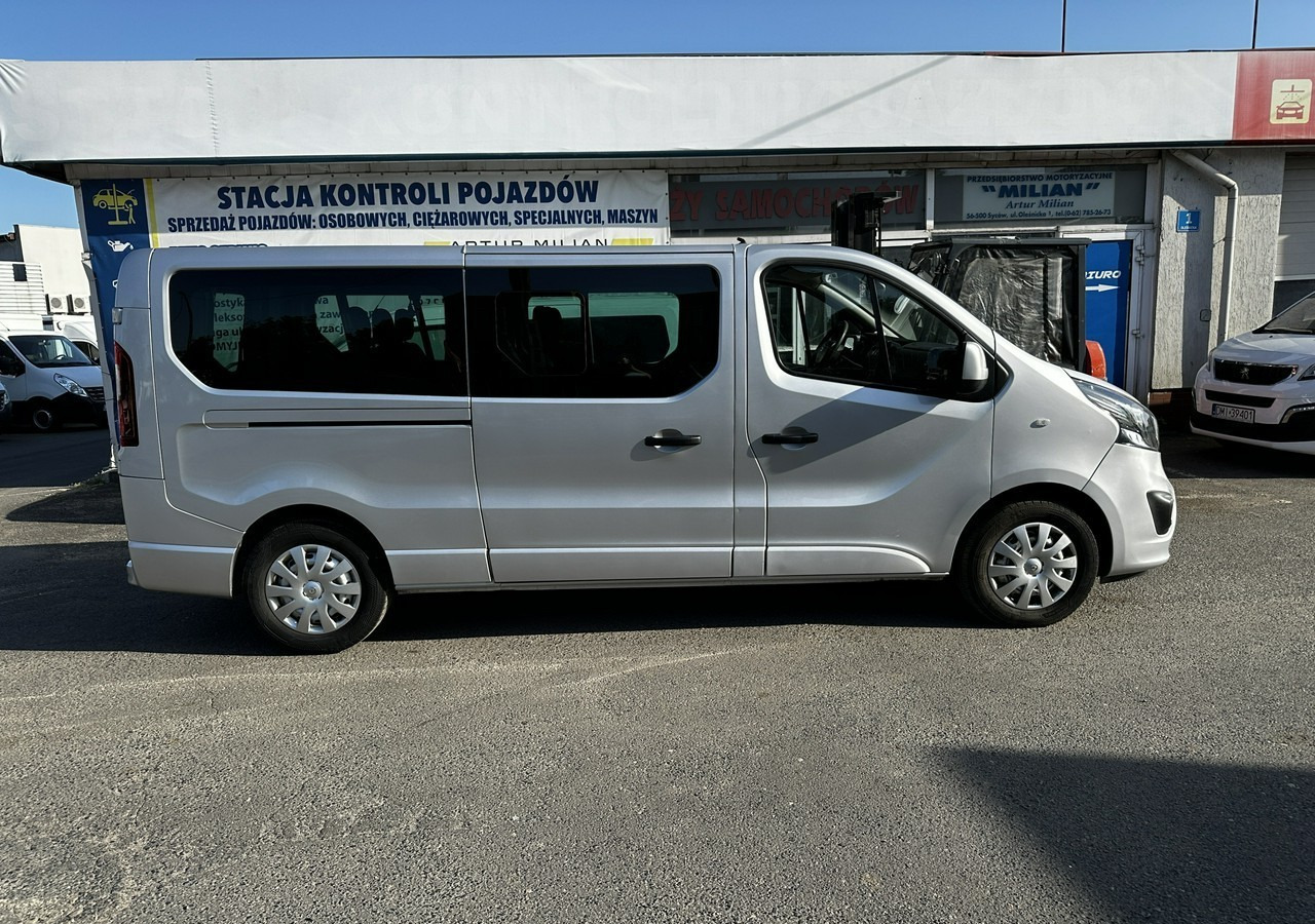 Coche Opel Vivaro III Opel Vivaro 1.6-125KM Long 2x Klima Model 2019: foto 7