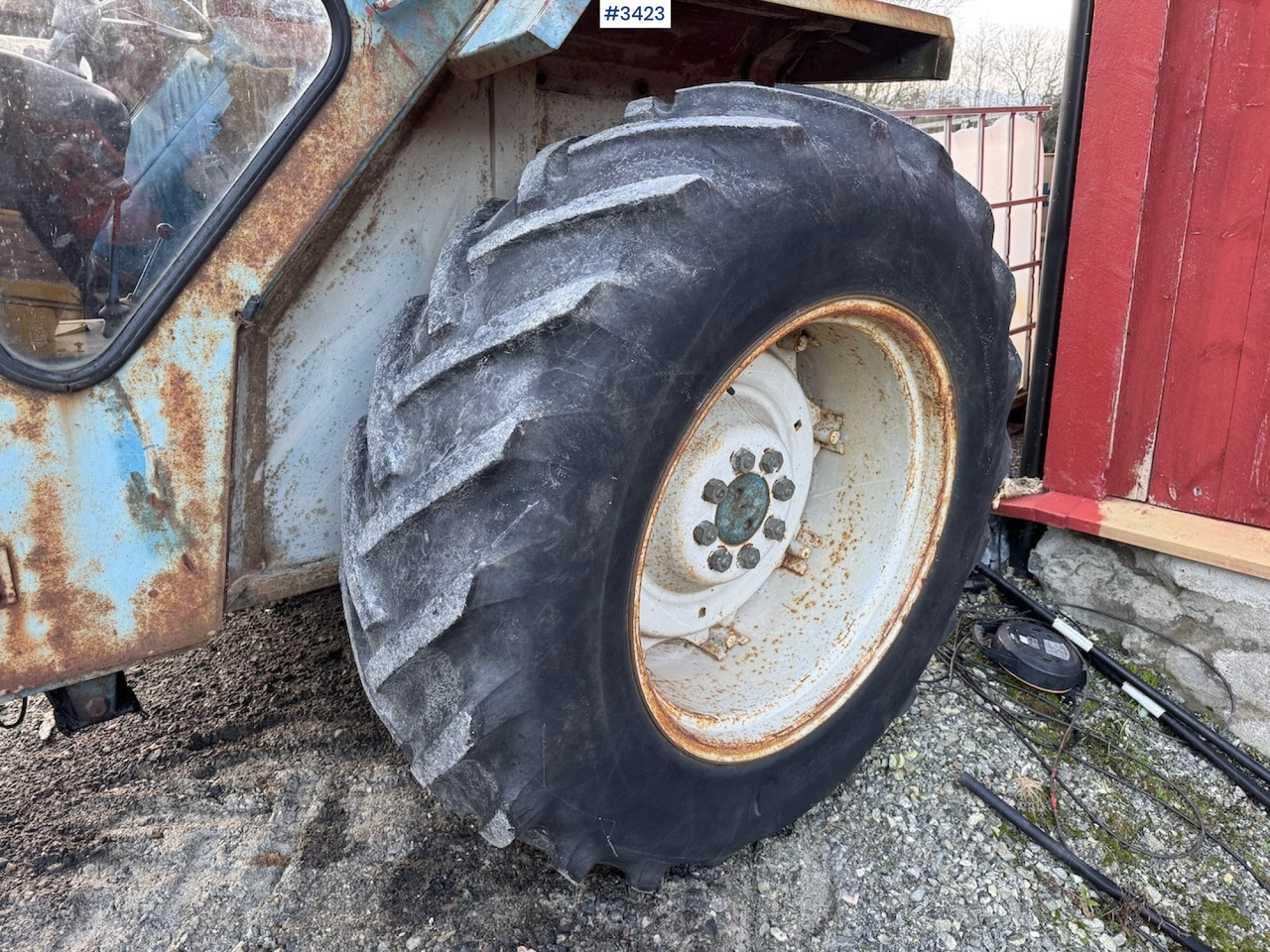 Tractor 1981 Ford 4600 w/front loader, bucket and pallet fork.: foto 27