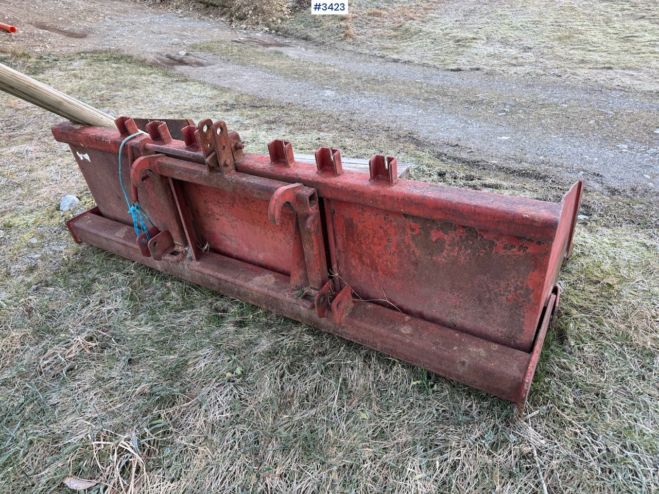 Tractor 1981 Ford 4600 w/front loader, bucket and pallet fork.: foto 30