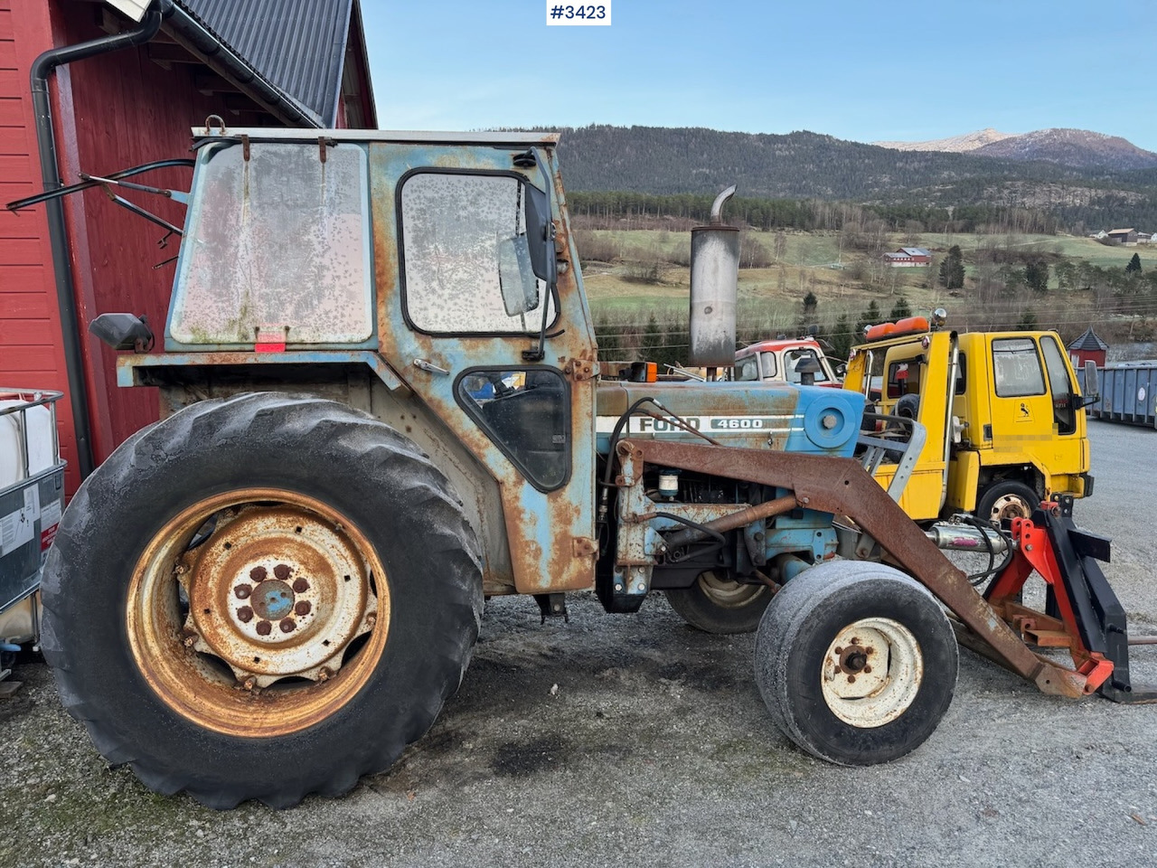 Tractor 1981 Ford 4600 w/front loader, bucket and pallet fork.: foto 9