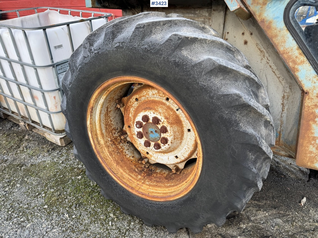 Tractor 1981 Ford 4600 w/front loader, bucket and pallet fork.: foto 23