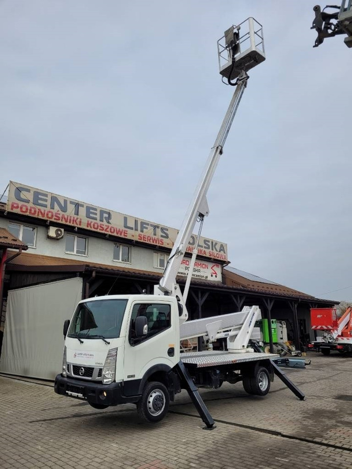 Camión con plataforma elevadora Multitel HX195 - 19m Nissan Cabstar - bucket truck: foto 8