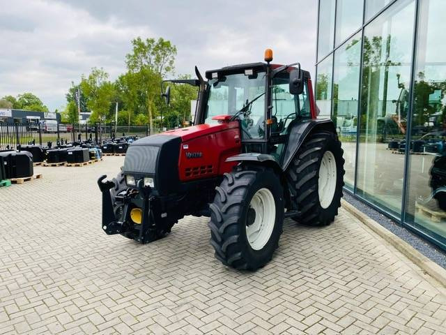 Tractor Valtra 6850 Hitech Fronthef+PTO, Airco: foto 17