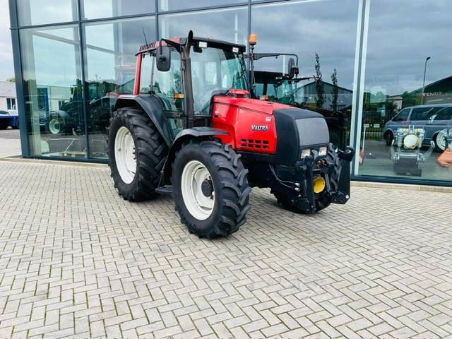 Tractor Valtra 6850 Hitech Fronthef+PTO, Airco: foto 20