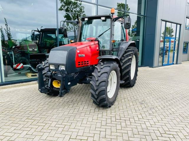 Tractor Valtra 6850 Hitech Fronthef+PTO, Airco: foto 12