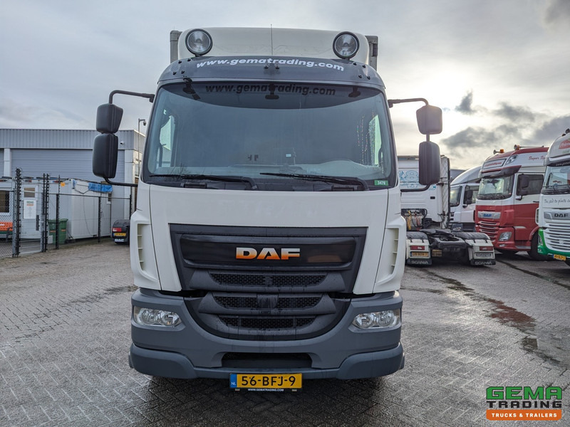 Camión lona DAF LF 250 FA 4x2 SleeperCab 6cil 19T Euro6 - Schuifzeilen/Gesloten Bak 8.00M + Laadklep 2000KG - ZijDeur: foto 8