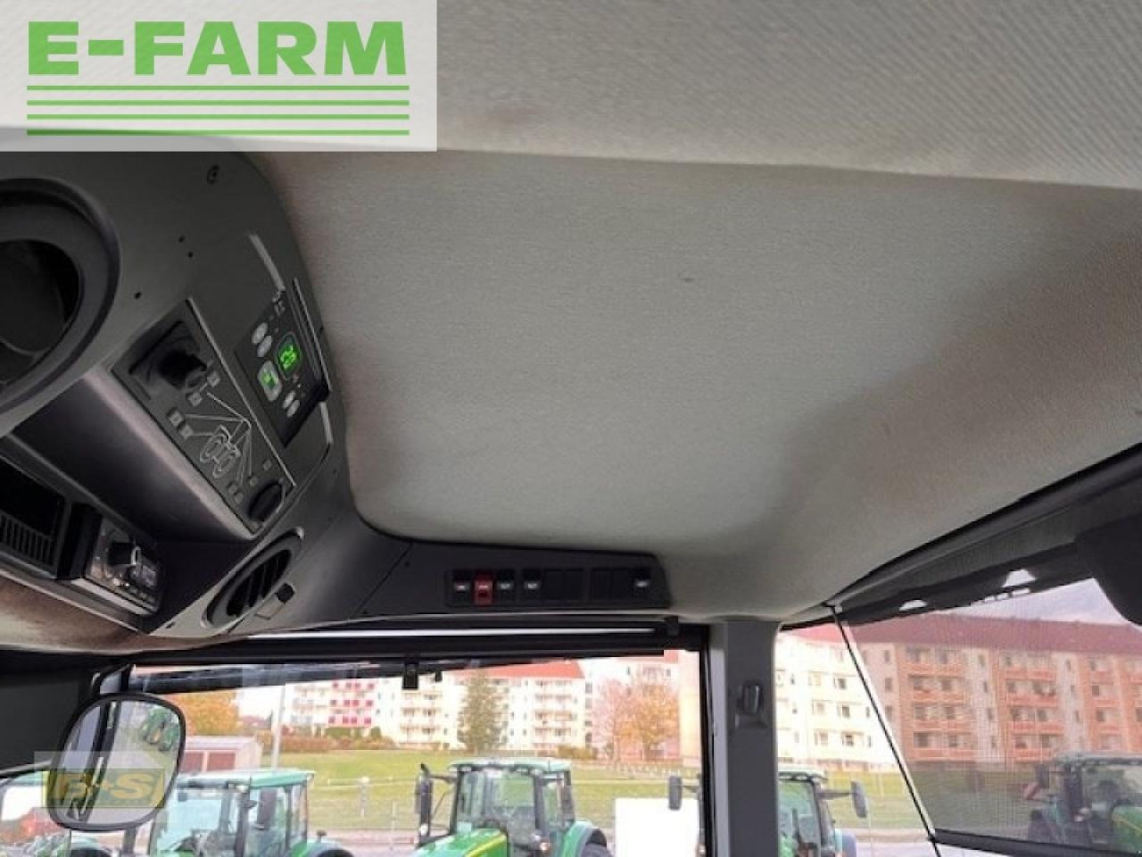 Tractor CLAAS xerion 4000 trac vc TRAC VC: foto 11