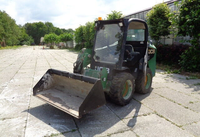 Minicargadora JCB 135 R: foto 12