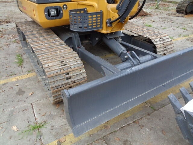 Excavadora de cadenas XCMG XE60DA: foto 8