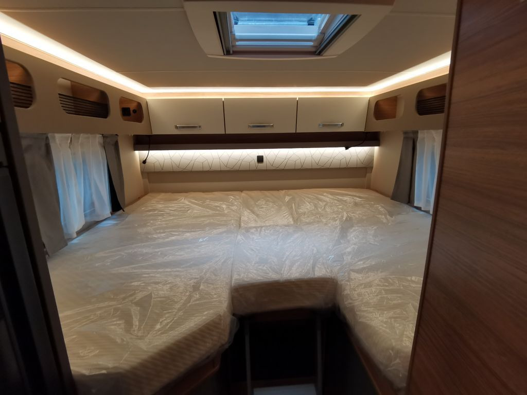 Autocaravana perfilada Weinsberg CARASUITE 650 MEG /155PS /EINZELBETTEN & HUBBETT: foto 20