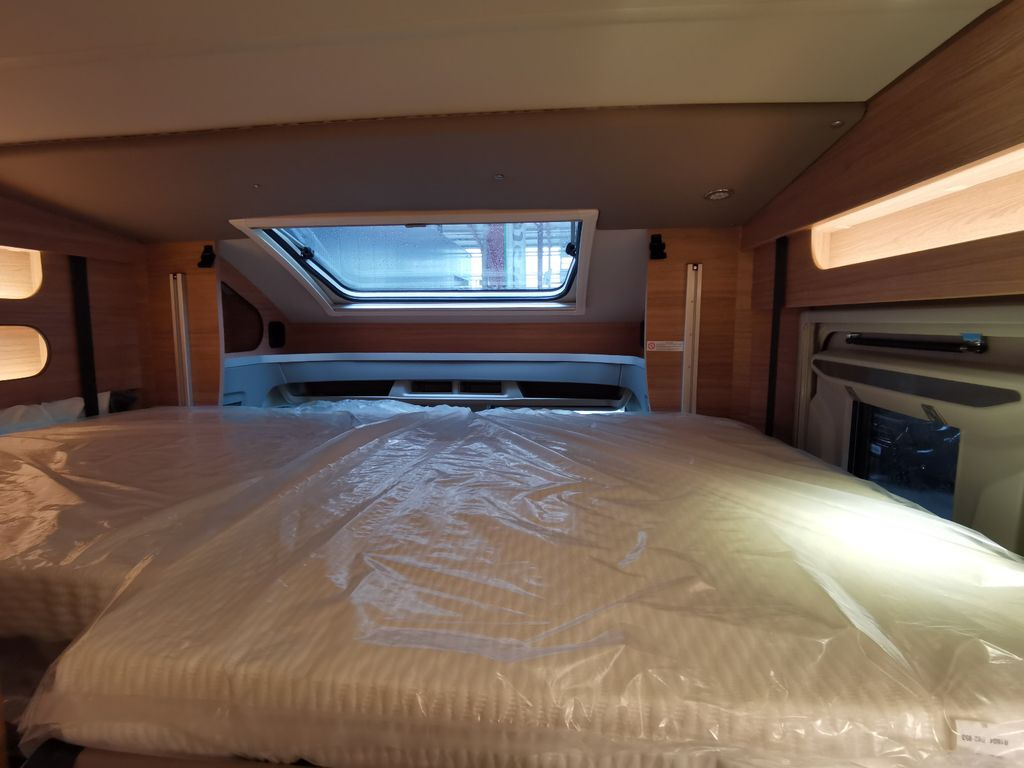 Autocaravana perfilada Weinsberg CARASUITE 650 MEG /155PS /EINZELBETTEN & HUBBETT: foto 15