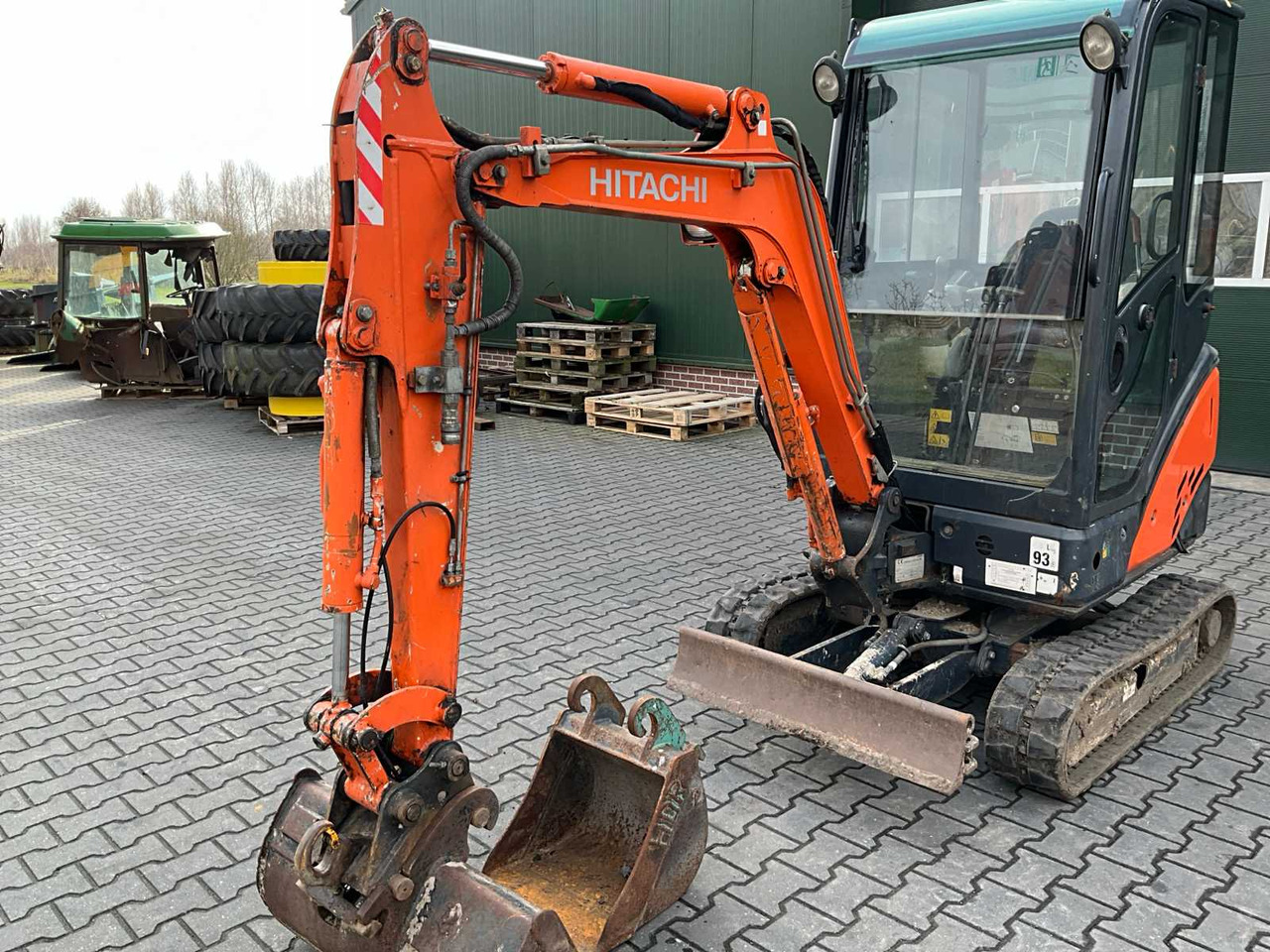 Miniexcavadora Hitachi ZX18-3 CLR: foto 11