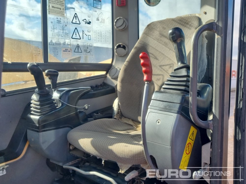 Miniexcavadora 2018 Volvo ECR88D: foto 41