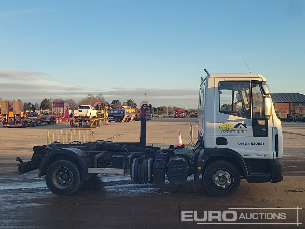 Camión multibasculante Iveco 75E16: foto 6