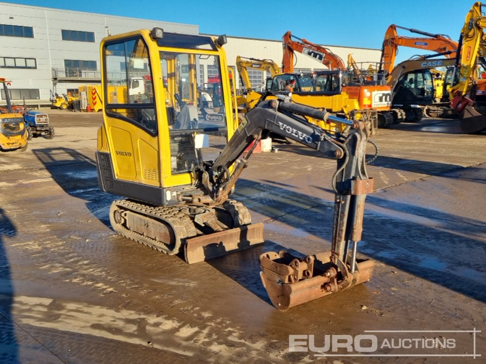 Miniexcavadora Volvo EC15B XR: foto 7