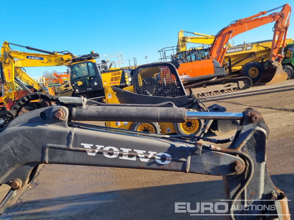 Miniexcavadora Volvo EC15B XR: foto 28