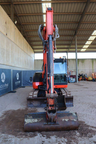 Excavadora de cadenas Kubota KX080-4α: foto 8