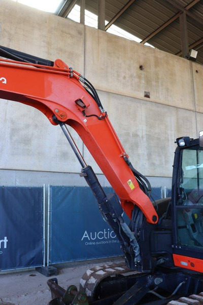 Excavadora de cadenas Kubota KX080-4α: foto 15