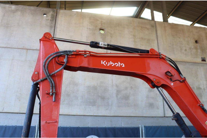 Excavadora de cadenas Kubota KX080-4α: foto 14