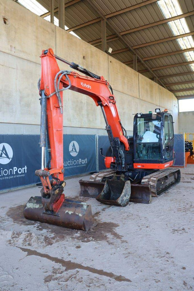 Excavadora de cadenas Kubota KX080-4α: foto 9